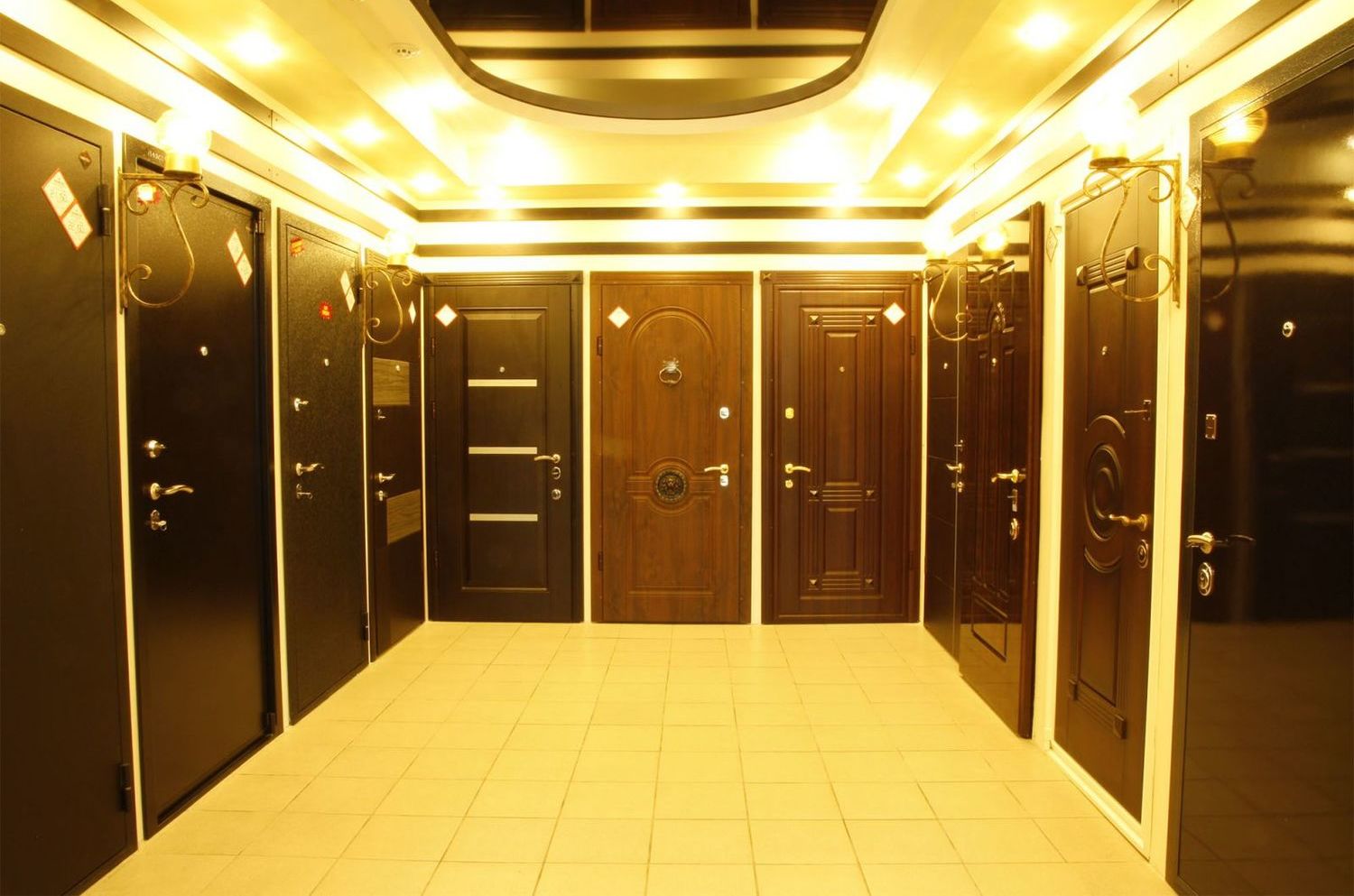 <span style="font-style: italic;"> Входные двери.</span>